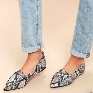 EXPRESS Faux Skin Pointed Flat